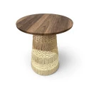 MESA MILAZZO - G - LATERAL - BASE FIBRA NATURAL BEGE E TAMPO MADEIRA FREIJÓ - Cód.: 3367