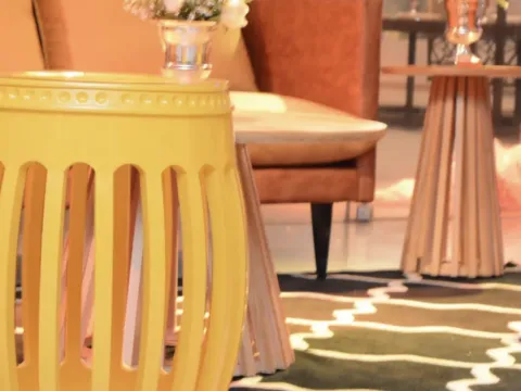 GARDEN SEAT - MADEIRA - LACA AMARELO - 2 - ST Mob - Locações de mobiliário para eventos