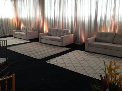 SOFÁ VENEZA - AVELUDADO - OFF WHITE - 3 - ST Mob - Locações de mobiliário para eventos