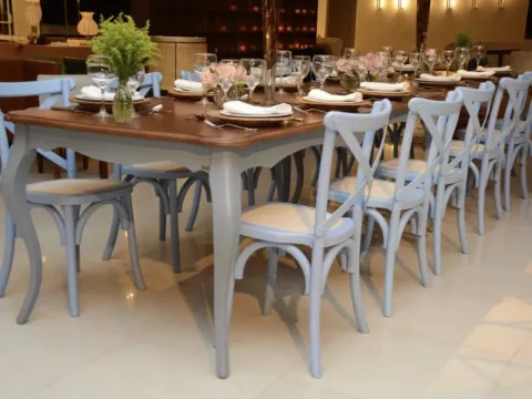 MESA RAVENNA - MADEIRA IMBUIA - BASE LACA AZUL CLARO - 4 - ST Mob - Locações de mobiliário para eventos