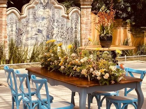 MESA RAVENNA - MADEIRA IMBUIA - BASE LACA AZUL CLARO - 5 - ST Mob - Locações de mobiliário para eventos