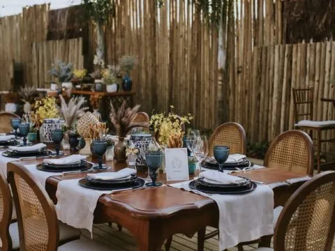 MESA MEDALHÃO - 2,8 m - MADEIRA - IMBUIA - 2 - ST Mob - Locações de mobiliário para eventos