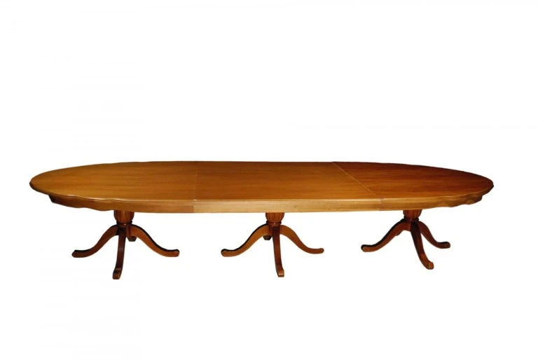 MESA FRANÇA - 4,5 m - OVAL - MADEIRA - IMBUIA ST Mob - Locações de mobiliário para eventos