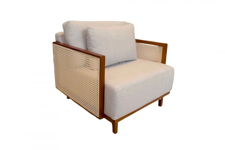 POLTRONA SALUZZO -  MADEIRA IMBUIA - ESTOFADO CRU - LATERAL COM DETALHE EM PALHA NATURAL ST Mob - Locações de mobiliário para eventos