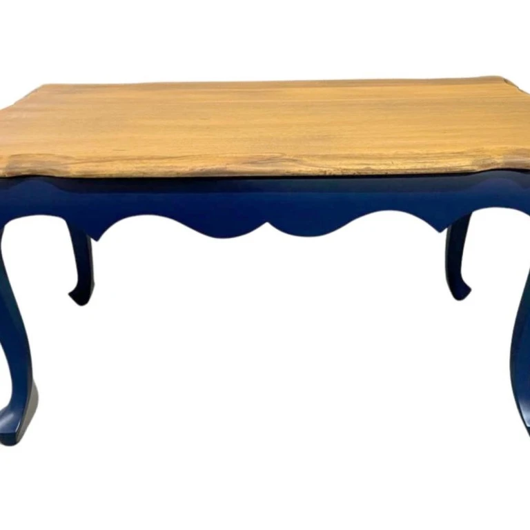 MESA MEDALHÃO - CENTRO - TAMPO  MADEIRA MBUIA - BASE LACA AZUL ST Mob - Locações de mobiliário para eventos
