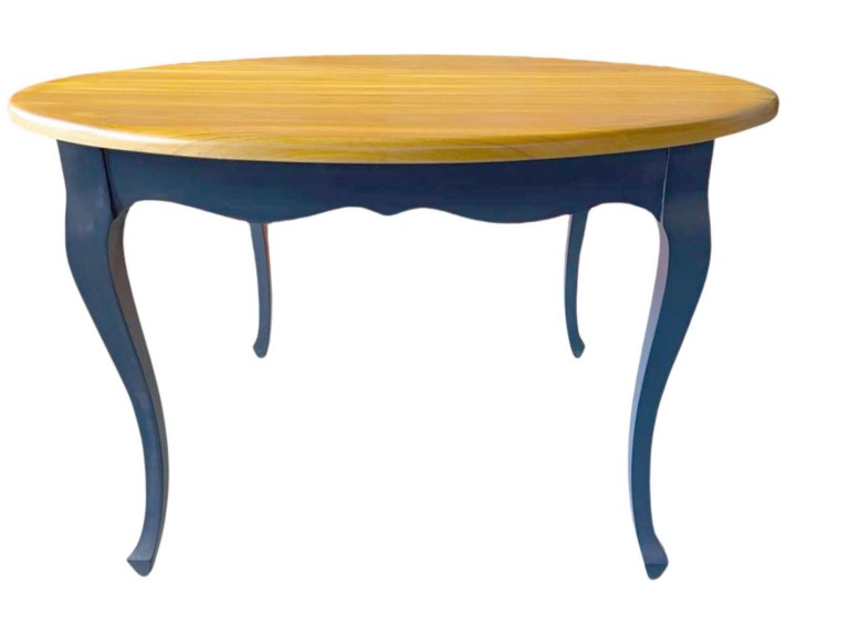 MESA MEDALHÃO - 1,20ø - TAMPO MADEIRA MEL - BASE LACA AZUL ESCURO ST Mob - Locações de mobiliário para eventos