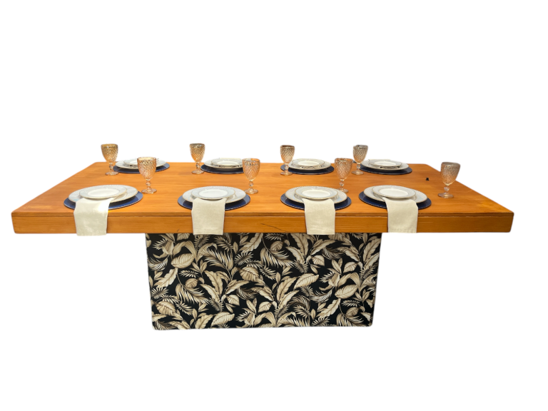 MESA PÁVIA - TAMPO MADEIRA - BASE FLORAL AZUL ST Mob - Locações de mobiliário para eventos