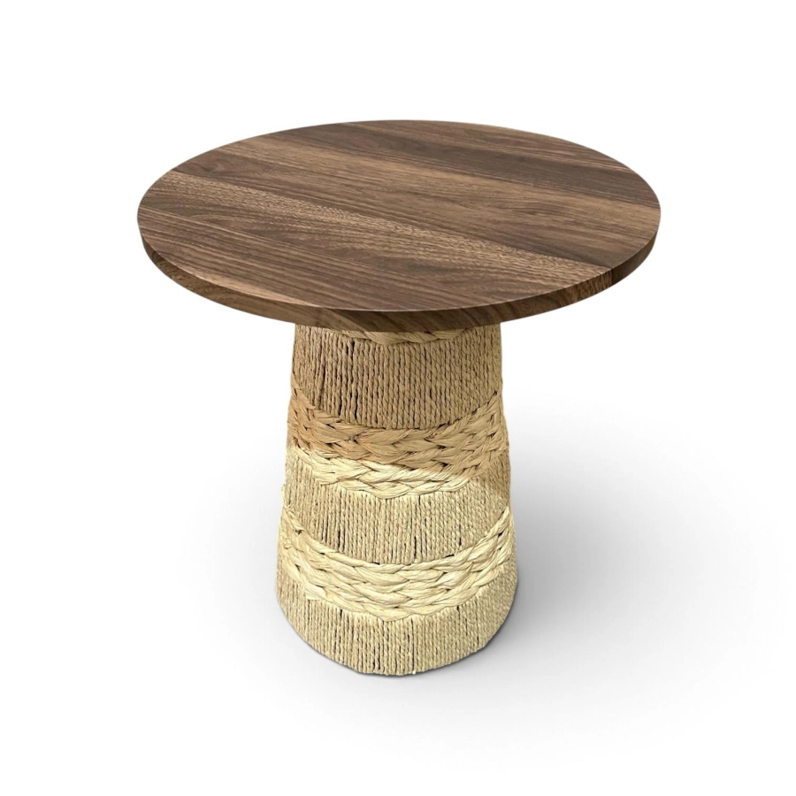 MESA MILAZZO - P - LATERAL - BASE FIBRA NATURAL BEGE E TAMPO FREIJÓ ST Mob - Locações de mobiliário para eventos