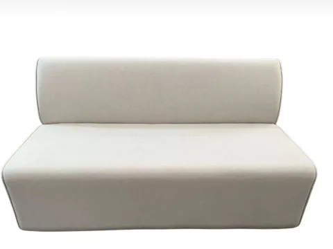 SOFÁ ALTAMURA - RETO - MODULAR - 1,40 - LINHÃO CRU - 6 - ST Mob - Locações de mobiliário para eventos