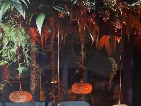 LUMINÁRIA - BRESSO - M - FIBRA DE BAMBU - 1 LÂMPADA BIVOLT - 2 - ST Mob - Locações de mobiliário para eventos