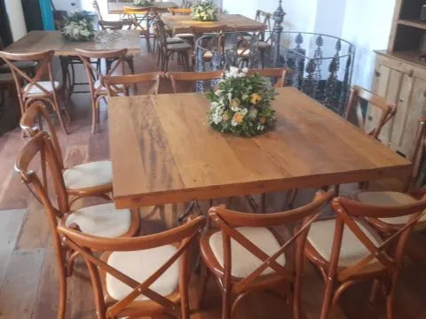 MESA PESCARA - BASE FERRO AÇO. CORTEN - TAMPO MADEIRA - 2 - ST Mob - Locações de mobiliário para eventos