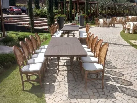 MESA SACILE - TAMPO MADEIRA - BASE AÇO CORTEN - 2 - ST Mob - Locações de mobiliário para eventos