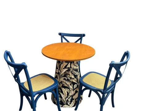 MESA ASTI - BISTRO BAIXA - BASE FLORAL AZUL - TAMPO MEL - 2 - ST Mob - Locações de mobiliário para eventos