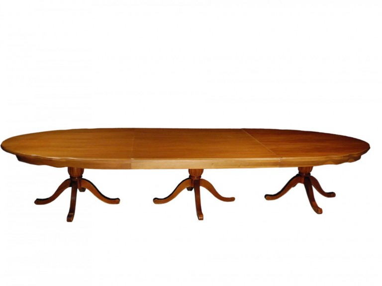 MESA FRANÇA - 4,5 m - OVAL - MADEIRA - IMBUIA ST Mob - Locações de mobiliário para eventos